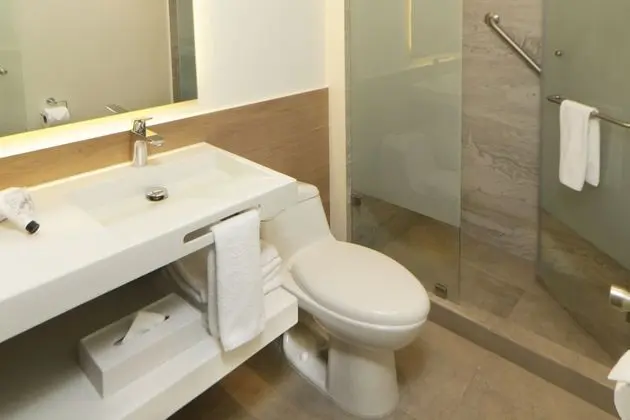 Oda, 2 Çift Kişilik Yatak, Balkon
