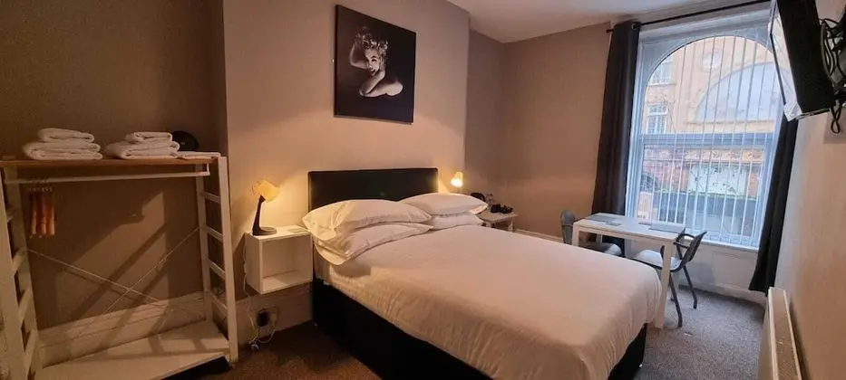 Comfort Tek Büyük Yataklı Oda (Room 3)