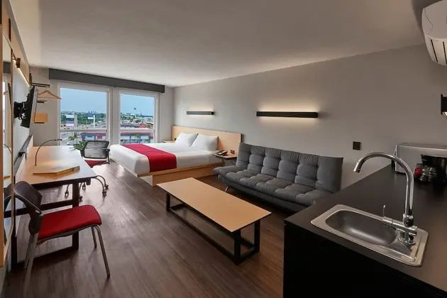 Superior Oda, 1 Büyük (Queen) Boy Yatak ve Çekyat