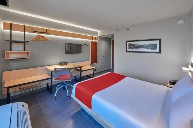 Oda, 1 Büyük (Queen) Boy Yatak