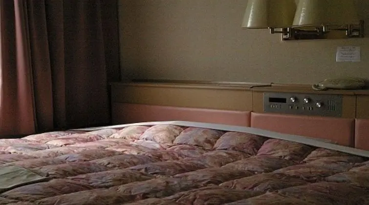 Tek Büyük Yataklı Oda, Sigara İçilmez