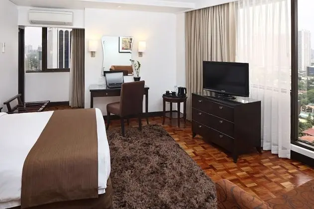 Executive Deluxe Queen