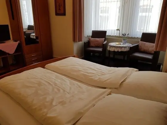 Standard Tek Büyük Yataklı Oda