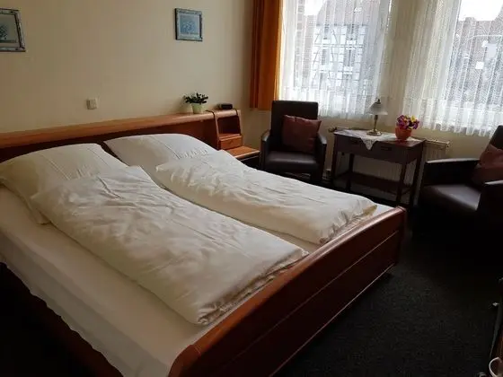 Standard Tek Büyük Yataklı Oda