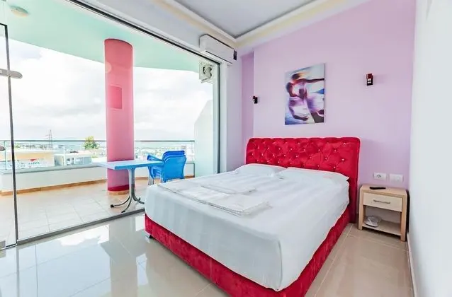Dört Kişilik Oda, Balkon