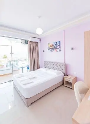 Dört Kişilik Oda, Balkon