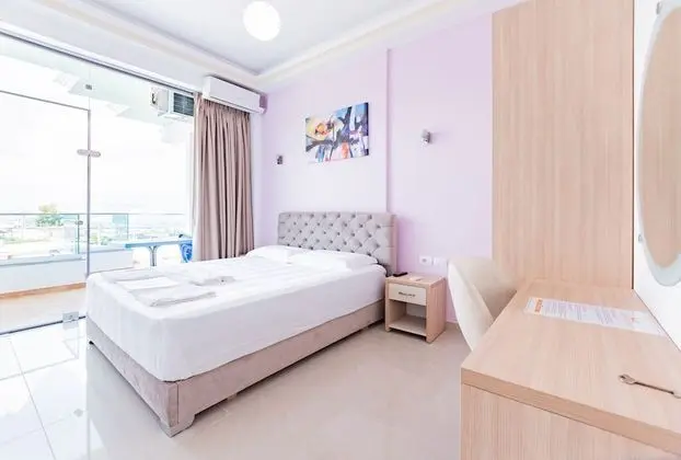 Dört Kişilik Oda, Balkon