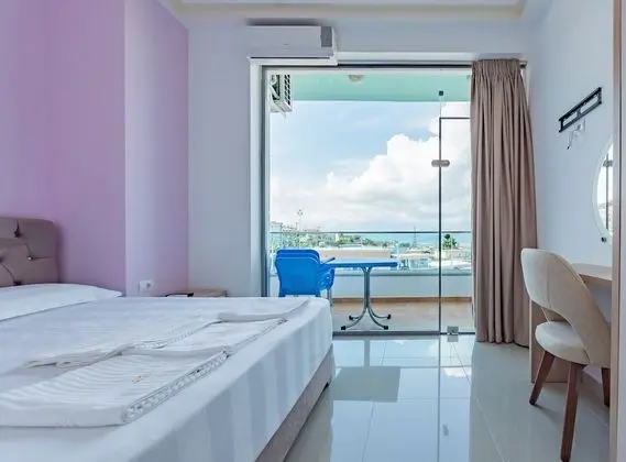Dört Kişilik Oda, Balkon