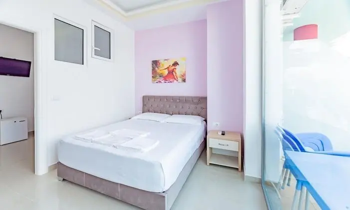 Üç Kişilik Oda, Balkon