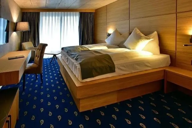 Basic Büyük Yataklı Tek Kişilik Oda