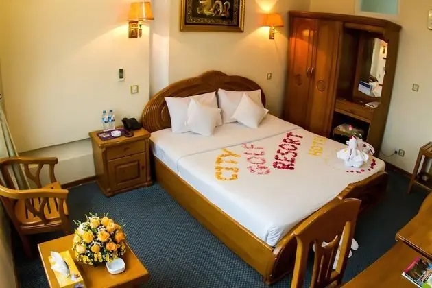 Deluxe Oda, Golf Manzaralı