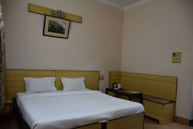 Deluxe Tek Büyük veya İki Ayrı Yataklı Oda, 1 Çift Kişilik Yatak, Sigara İçilebilir, Şehir Manzaralı
