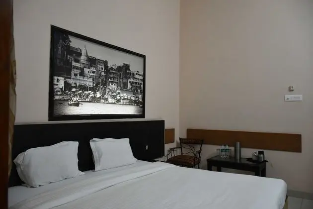 Deluxe Tek Büyük veya İki Ayrı Yataklı Oda, 1 Çift Kişilik Yatak, Sigara İçilebilir, Şehir Manzaralı