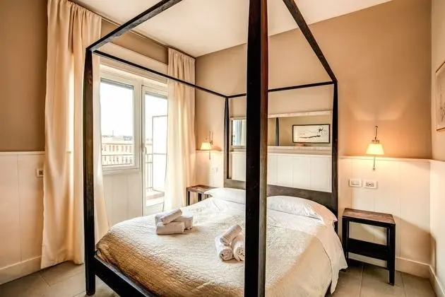 Comfort Tek Büyük Yataklı Oda