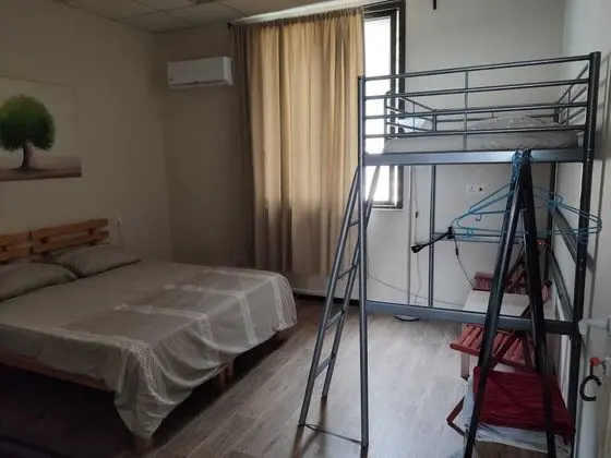Standard Üç Kişilik Oda, Sigara İçilmez, Ortak Banyo