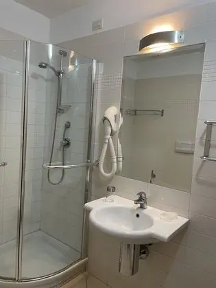 Deluxe Tek Kişilik Oda, 1 Tek Kişilik Yatak, Banyolu/Duşlu, Park Manzaralı