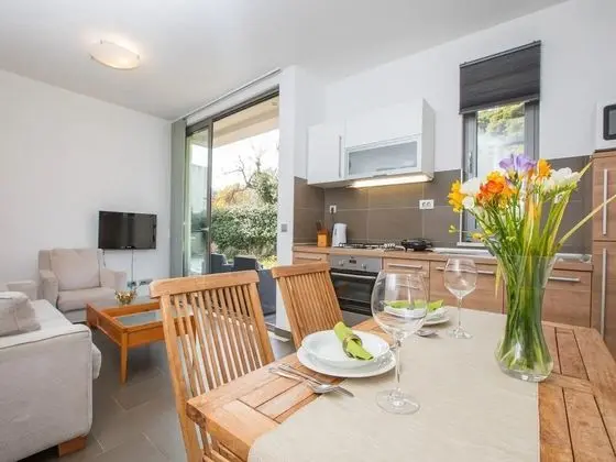 Apart Daire (One Bedroom Apartment with Terrace)