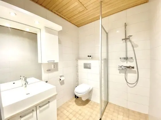 City Tek Büyük Yataklı Oda