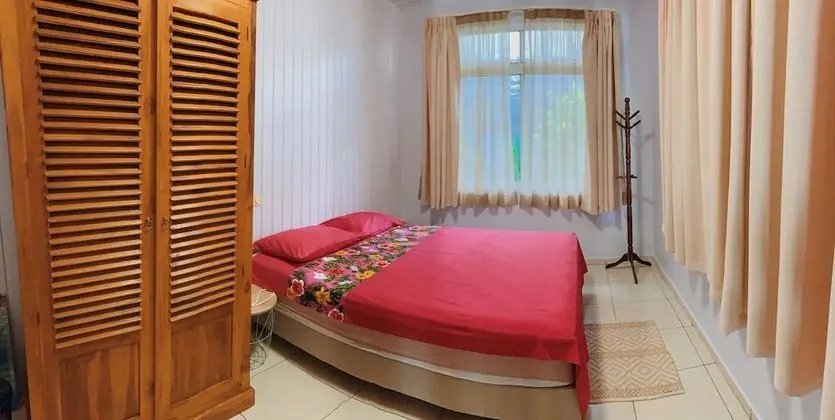 Oda, 1 Büyük (Queen) Boy Yatak, Ortak Banyo (Tiare)