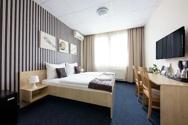 İki Ayrı Yataklı Oda, Banyolu/Duşlu