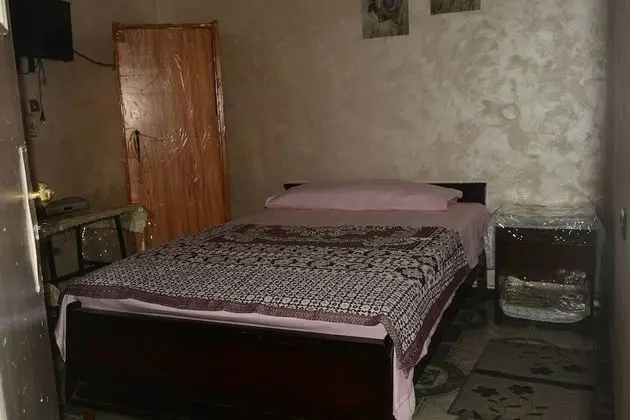 Tek Kişilik Oda, Ortak Banyo