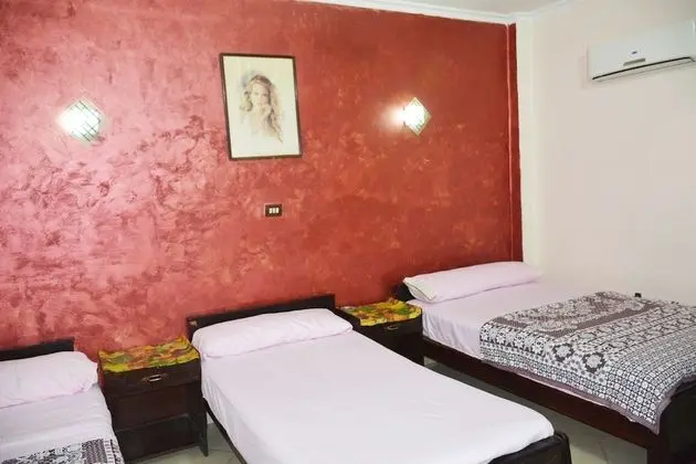 Üç Kişilik Oda