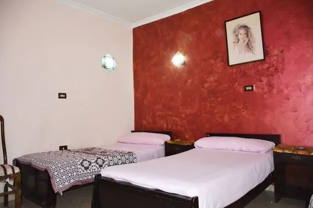 Üç Kişilik Oda