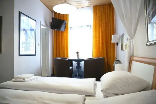 Tek Büyük Yataklı Oda