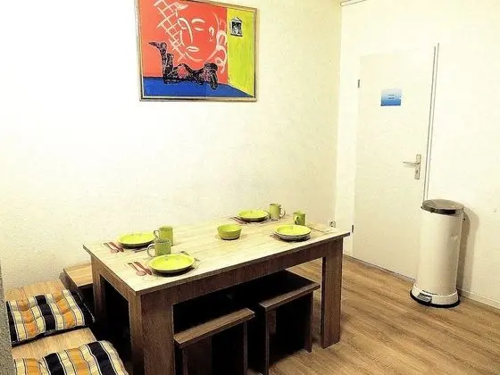Tek Büyük veya İki Ayrı Yataklı Oda (shared kitchen )