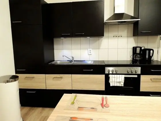 Tek Büyük veya İki Ayrı Yataklı Oda (shared kitchen )