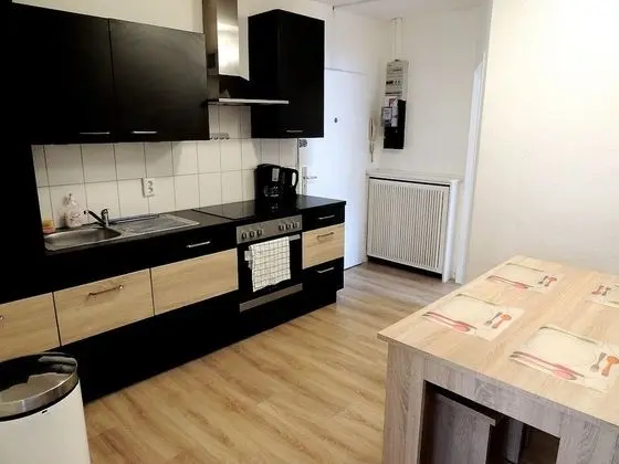 Tek Büyük veya İki Ayrı Yataklı Oda (shared kitchen )
