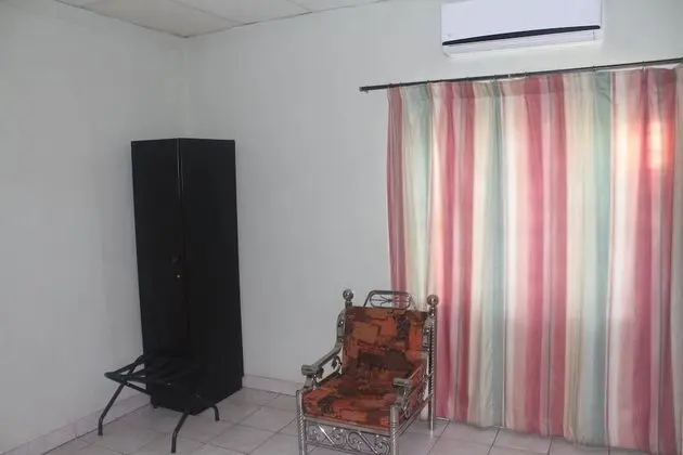 İki Ayrı Yataklı Oda, Bahçe Manzaralı
