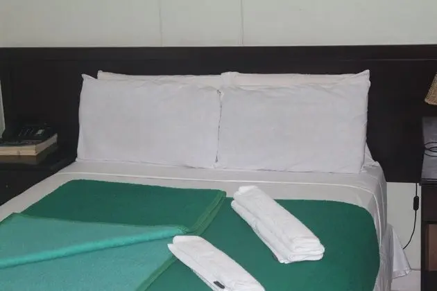 Standard Tek Büyük Yataklı Oda, Bahçe Manzaralı