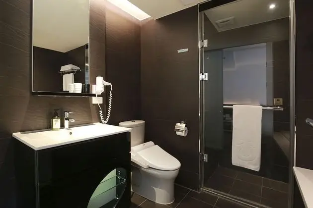 Deluxe Üç Kişilik Oda, Küvet