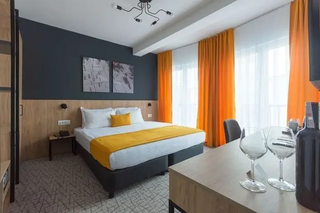 Standard Oda, Şehir Manzaralı