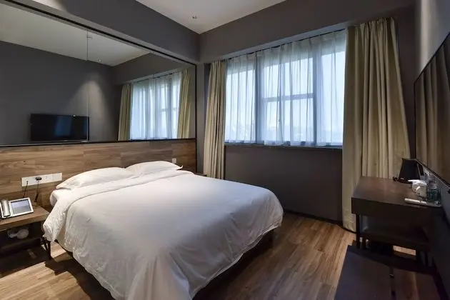 Comfort Tek Büyük Yataklı Oda