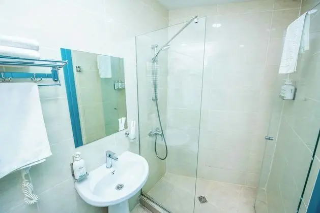 Standard Tek Büyük veya İki Ayrı Yataklı Oda