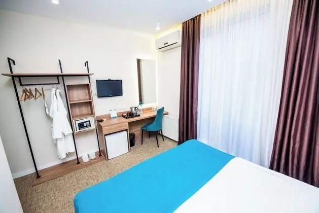 Standard Tek Büyük veya İki Ayrı Yataklı Oda