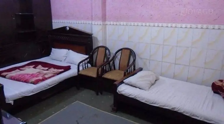 Standard Tek Büyük Yataklı Oda