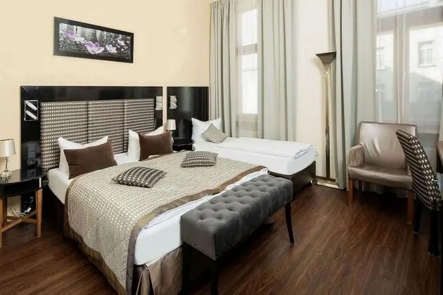 Comfort Üç Kişilik Oda, 3 Tek Kişilik Yatak