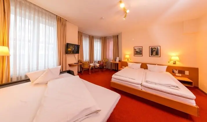Comfort Üç Kişilik Oda, Sigara İçilmez, Şehir Manzaralı