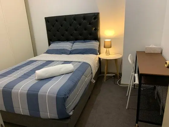 Standard Tek Büyük Yataklı Oda