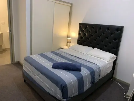 Tek Büyük Yataklı Oda, Banyolu/Duşlu