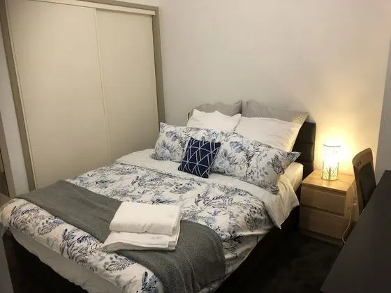 Tek Büyük Yataklı Oda, Banyolu/Duşlu