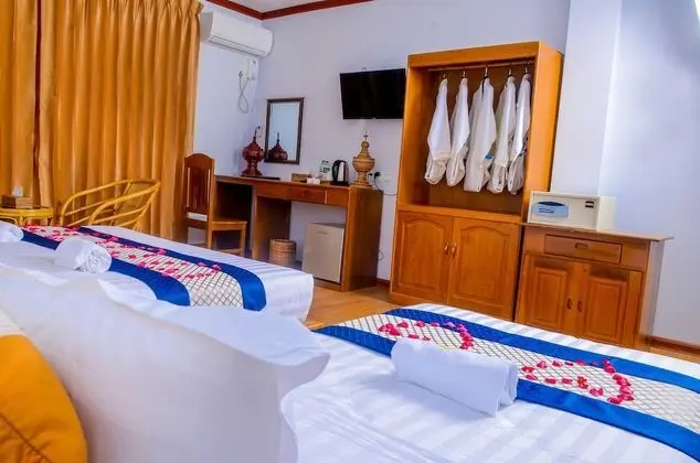 Deluxe Üç Kişilik Oda