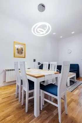 Apart Daire, 2 Yatak Odası (4/8, Fivestars Topolowa 4 Street)