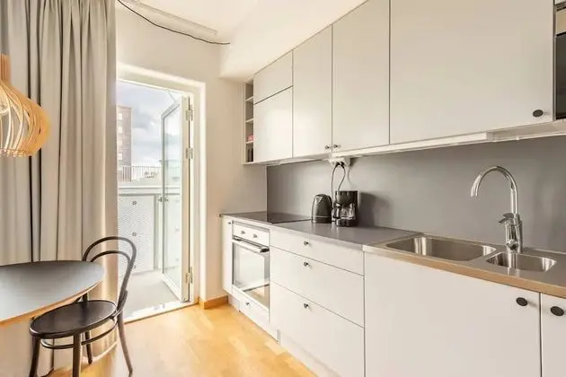 Business Apart Daire, 1 Çift Kişilik Yatak, Balkon, Bahçe Manzaralı