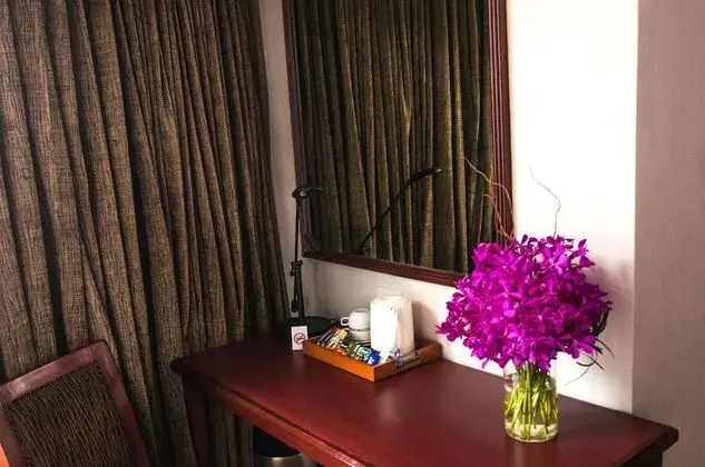 Standard Corner Room, City View
