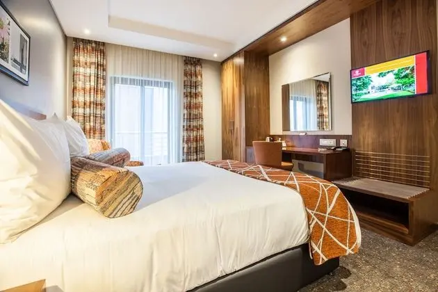 Tek Büyük Yataklı Oda, Sigara İçilebilir