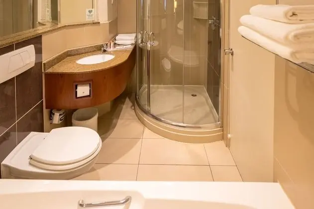 Tek Büyük Yataklı Oda, Sigara İçilmez